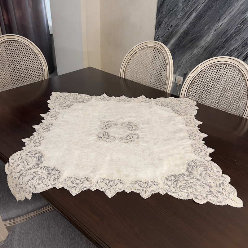 رومیزی مدل اسلیمی سایز 90x90 سانتی‌متر